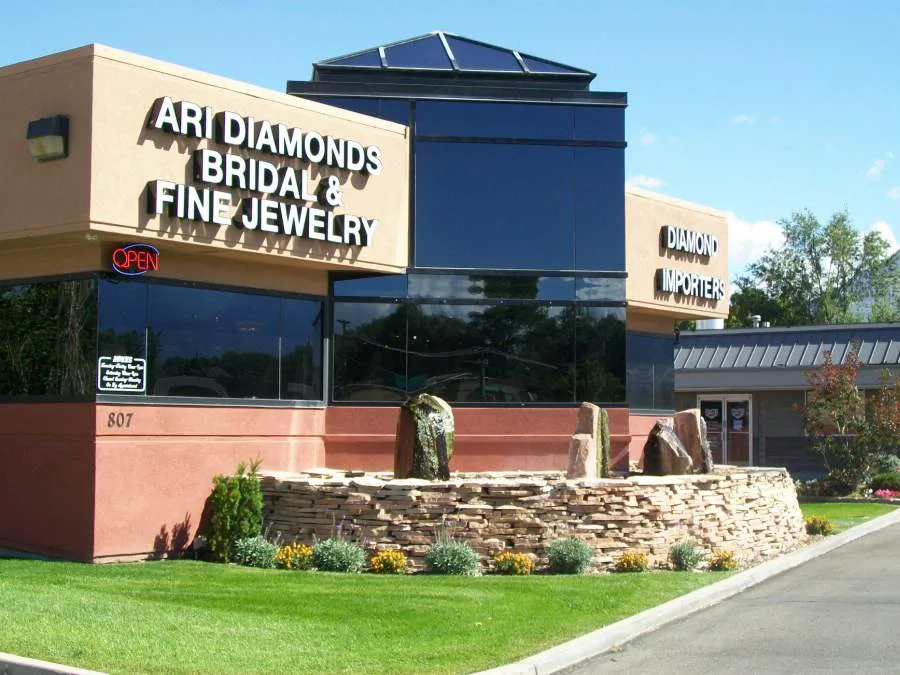 Ari Diamonds Midvale store